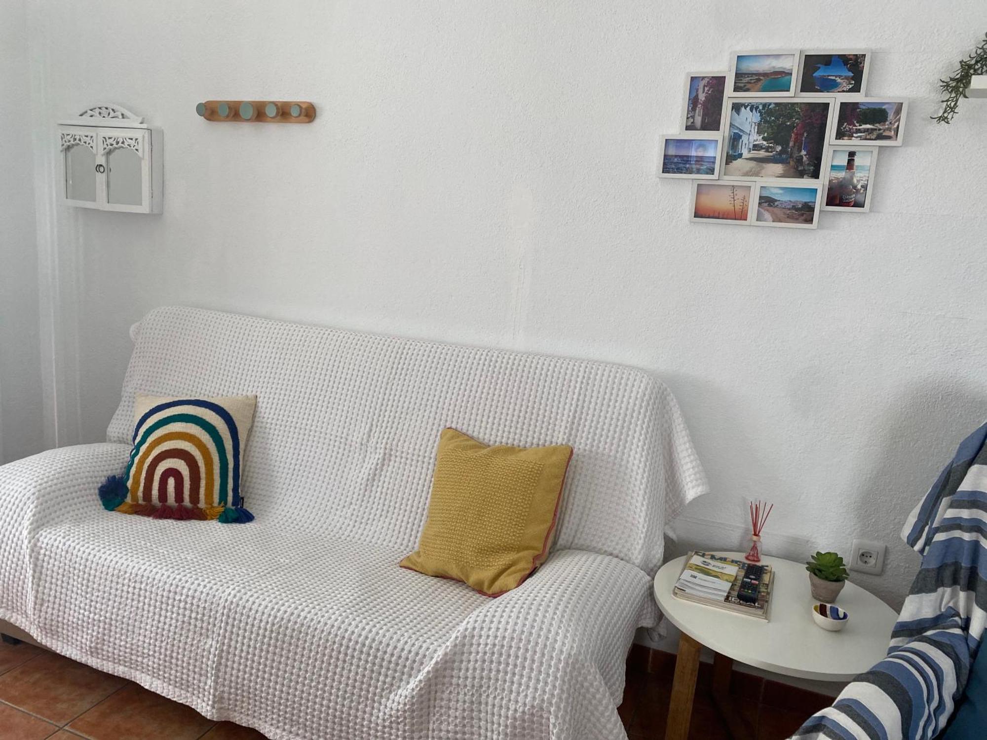 Casa Del Pez Vivienda A Pie De Calle En Agua Amarga A 250 Metros De La Playa Dış mekan fotoğraf